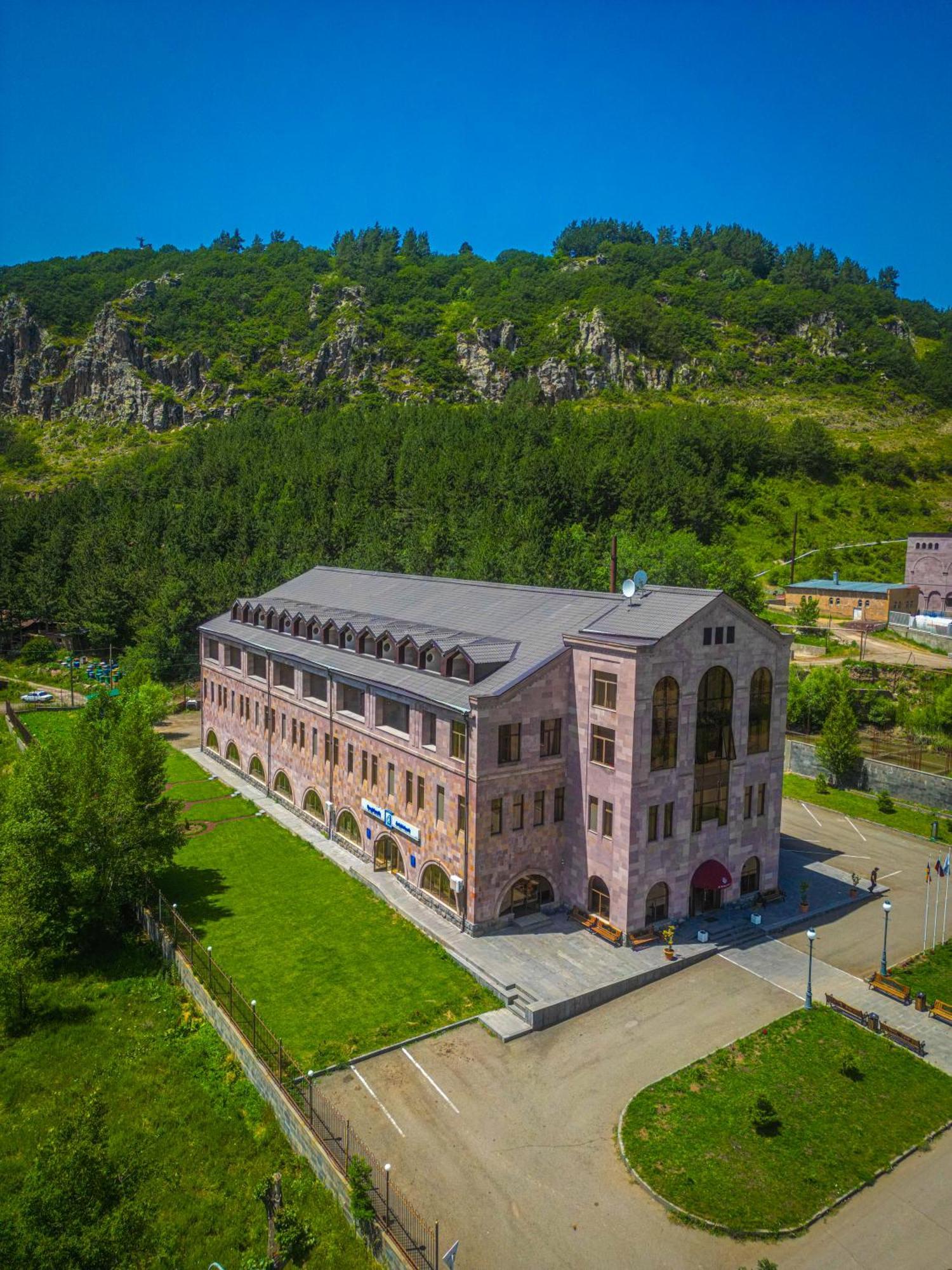 Armenia Hotel Csermuk Kültér fotó